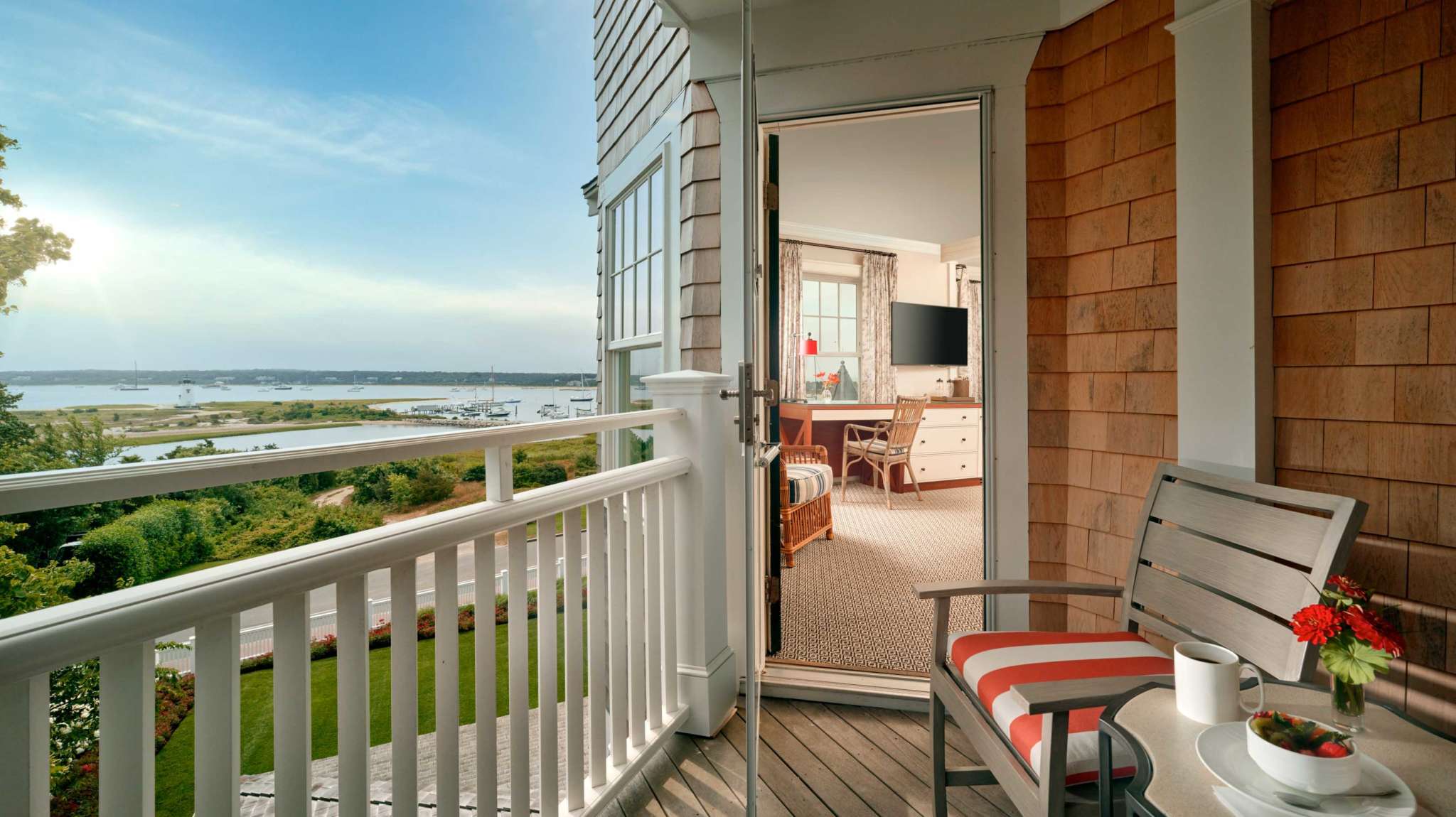danfords harbor view room