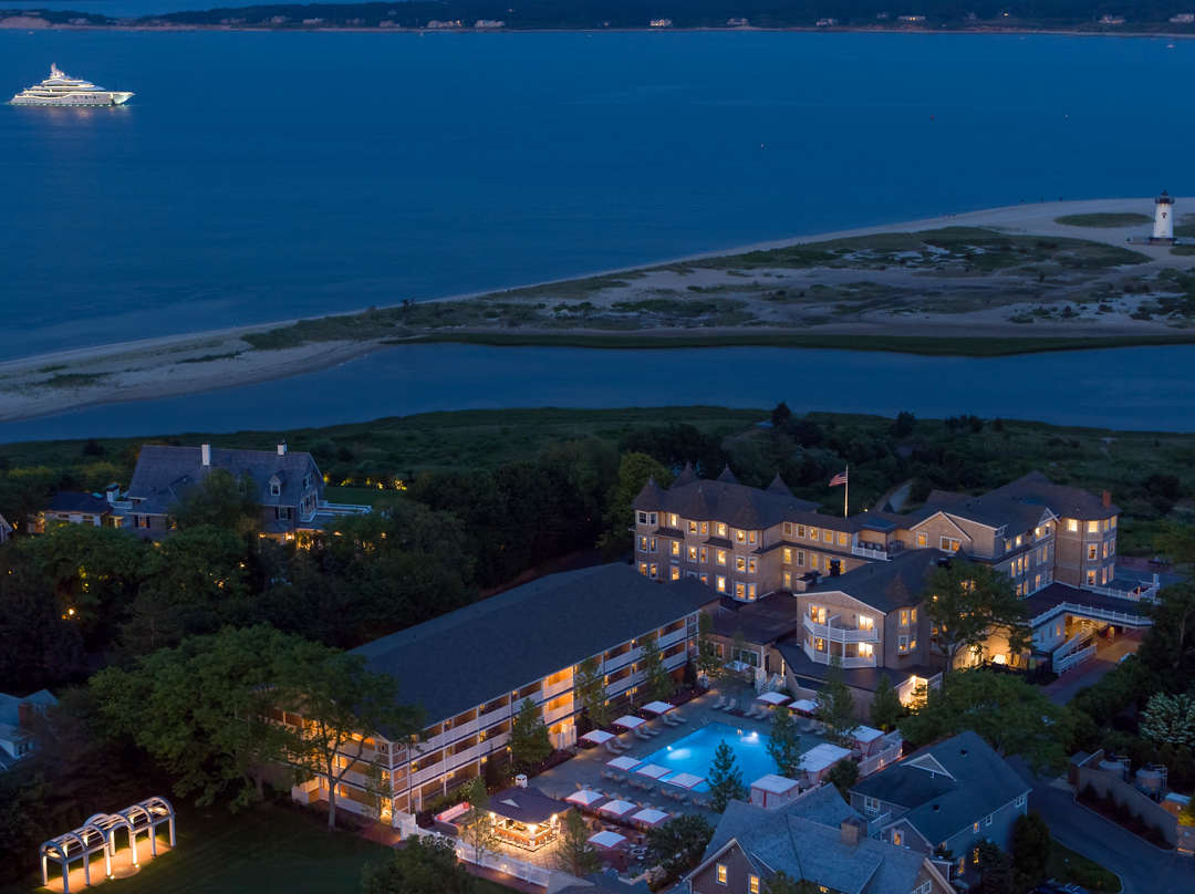 The Roxana Harbor View Hotel