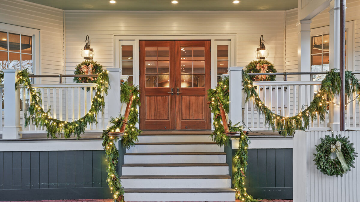 Christmas Lights at Harbor View Hotel.